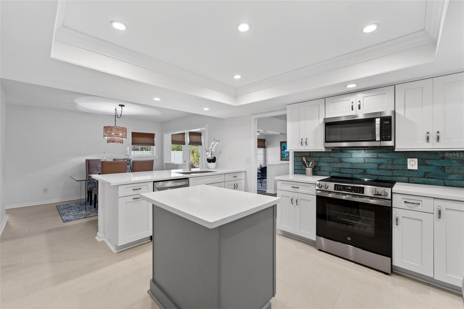 CLUBHOUSE ESTATES OF COUNTRYSIDE - Residential