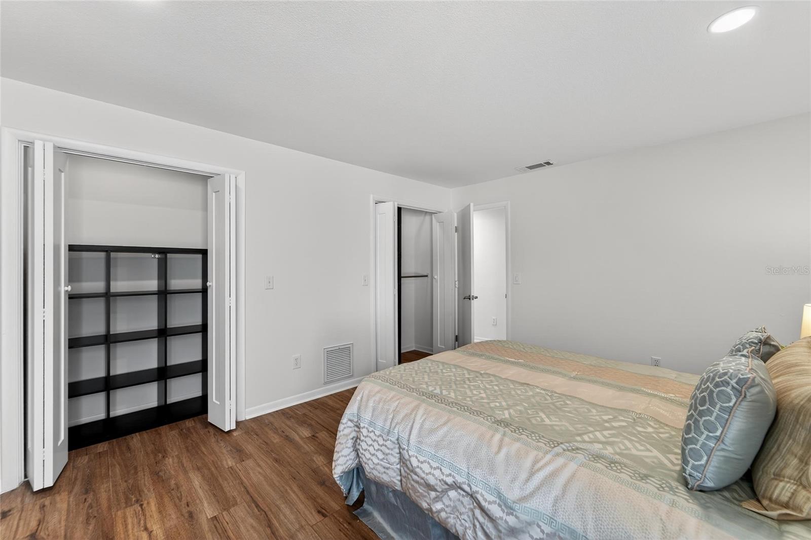 CLUBHOUSE ESTATES OF COUNTRYSIDE - Residential