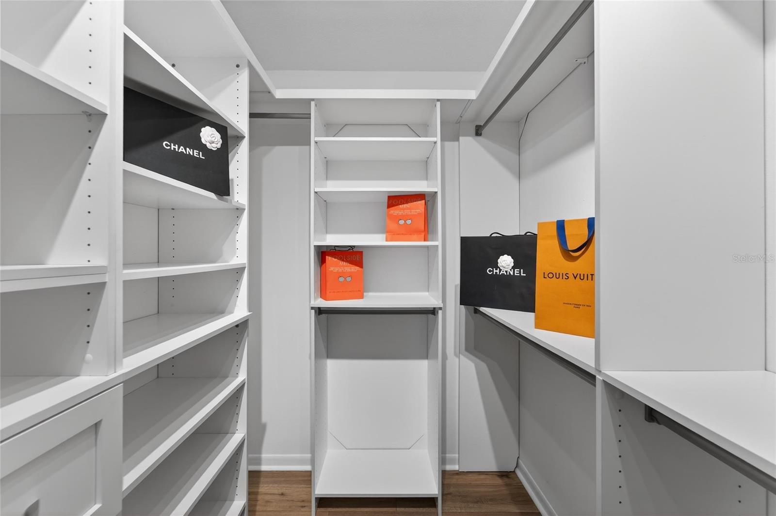 CLUBHOUSE ESTATES OF COUNTRYSIDE - Residential