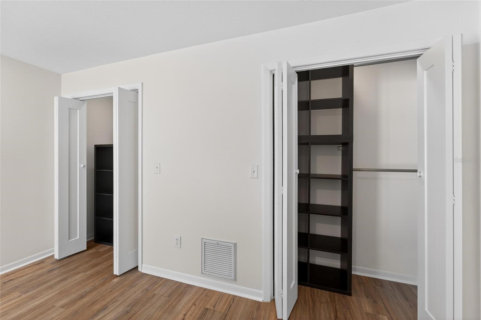 CLUBHOUSE ESTATES OF COUNTRYSIDE - Residential