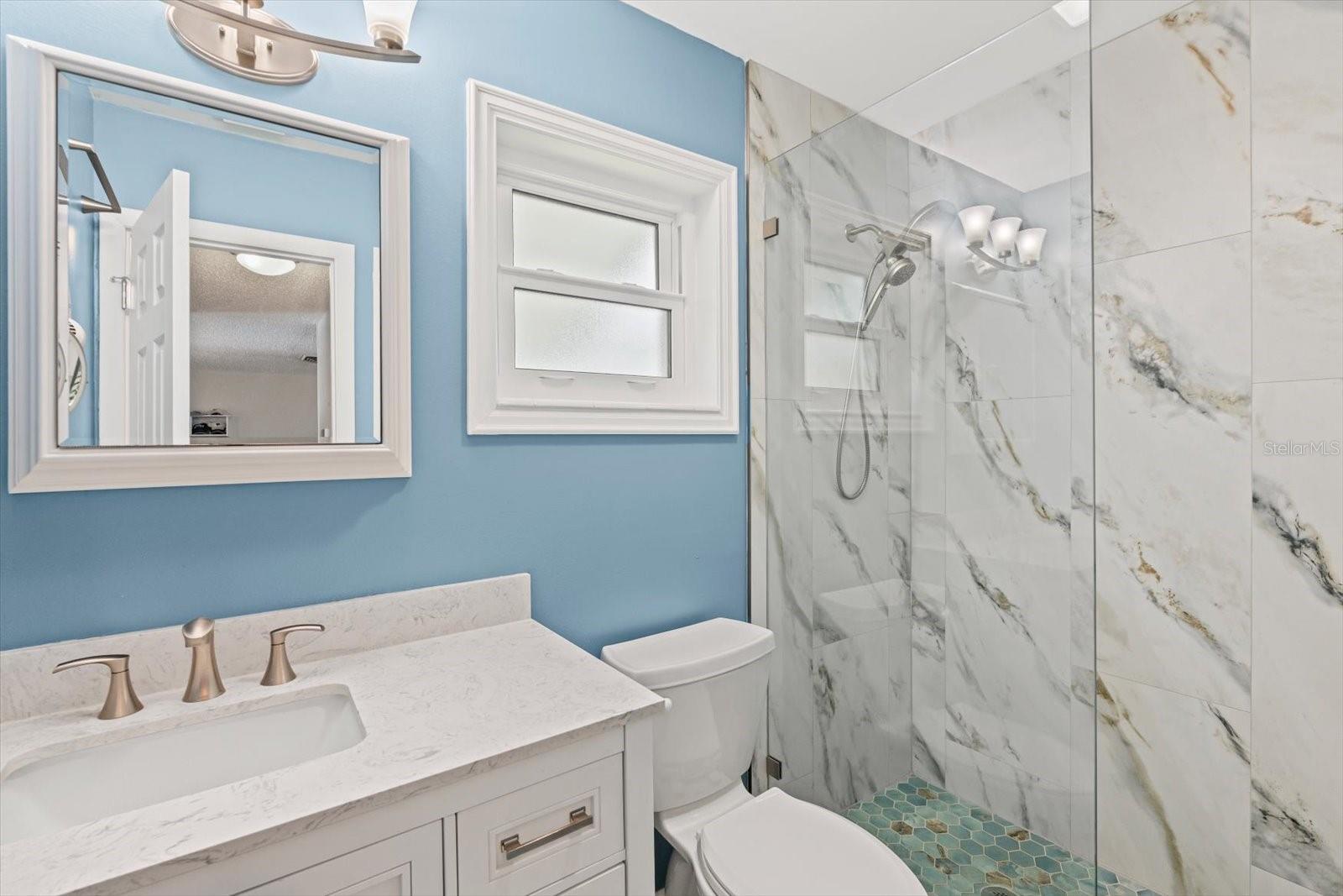 PARKWAY VILLAS CONDO UN 6 - Residential