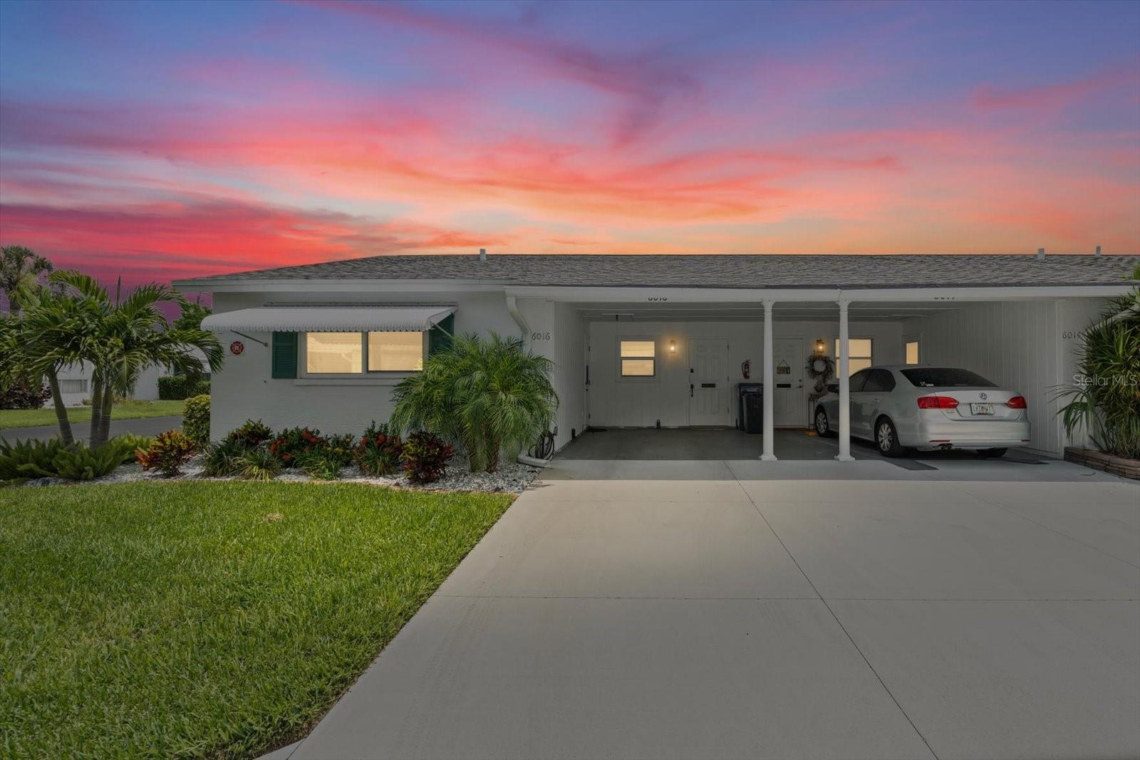 Well-Maintained End-Unit Villa in Parkway Villas – 55+ Community!
This FULLY FURNISHED 2-bedroom, 2-bath end-unit villa is located in the active 55+ community of Parkway Villas. Offering tasteful updates, a functional layout, and plenty of storage, this property is move-in ready with room to personalize. The kitchen has been beautifully remodeled with quartz countertops, updated tile backsplash, and convenient access to the carport—ideal for unloading groceries. The split-bedroom floor plan provides privacy for residents and guests, with each bedroom featuring easy access to a full bathroom. Both bathrooms have been updated with taller vanities, walk-in tiled showers, and comfort-height toilets. The fully enclosed sunroom offers additional living space with updated windows (2022) and luxury vinyl plank flooring (2023), making it ideal for relaxing or entertaining.
Recent upgrades include, PGT impact windows and sliding glass door (2024) for added security and energy efficiency. New HVAC system and ductwork (2023) with transferable 12-year warranty. Updated insulation (2023) for improved energy performance. Updated landscaping with white marble rock, landscape curbing, uplighting, and tropical plantings. This unit is offered fully furnished, making it ideal for buyers seeking convenience and a turnkey option. Community amenities include a heated pool, shuffleboard, clubhouse, and a wide range of social activities such as bingo, cards, exercise classes, and community events. Conveniently located near shopping, restaurants, golf, medical facilities, and beaches. A new Publix and other retail options are being built nearby, adding even more value to this central location. Just a short drive to Sarasota-Bradenton International Airport and multiple Gulf Coast beaches.
Schedule your showing today to explore the possibilities of low-maintenance living on Florida’s Gulf Coast.
