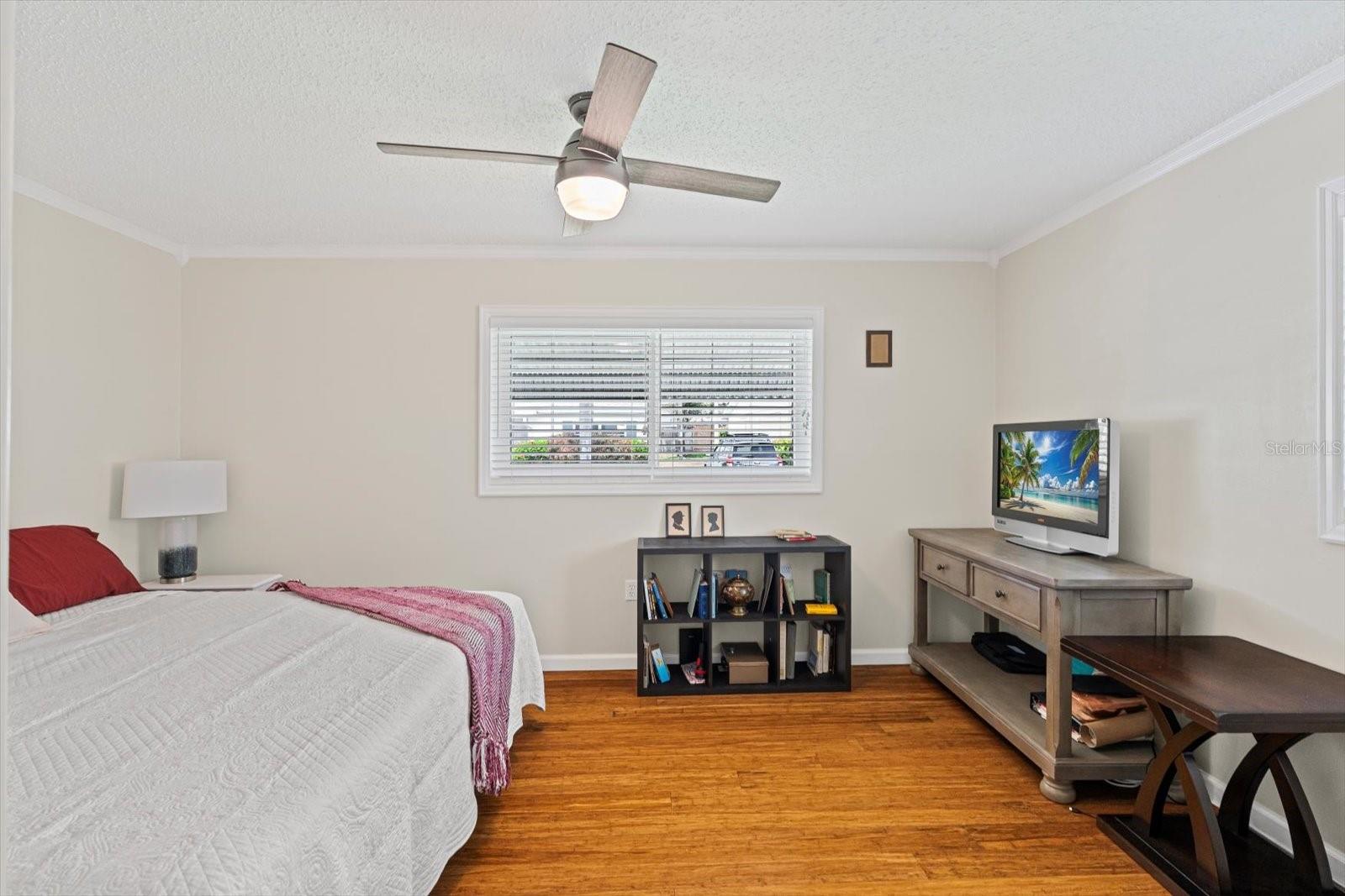 PARKWAY VILLAS CONDO UN 6 - Residential