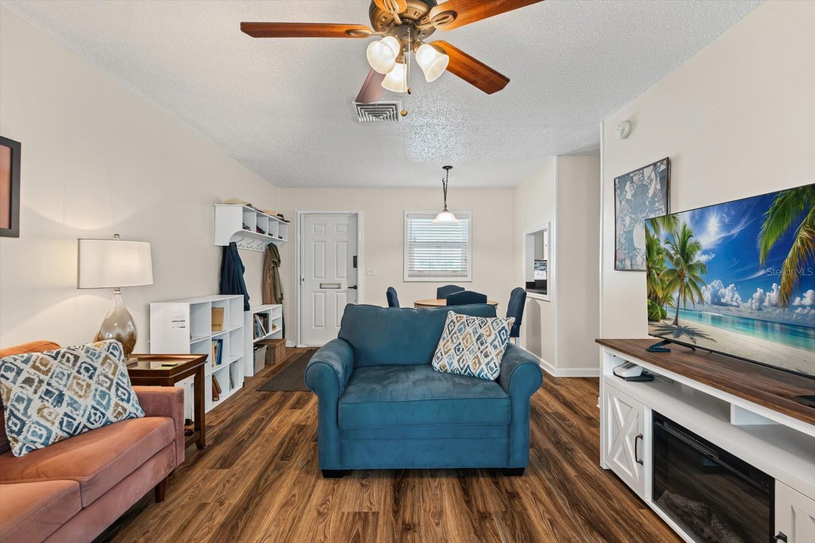 6016 HIBISCUS DRIVE