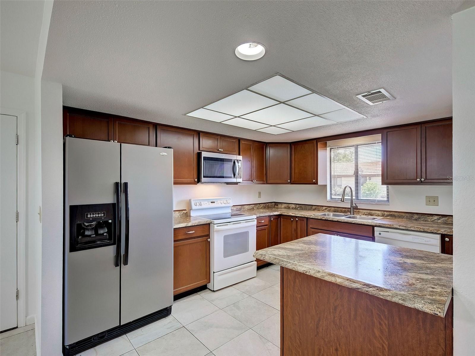 499 ALBEE FARM ROAD V11, VENICE, FL, 34285 4 499 ALBEE FARM ROAD V11