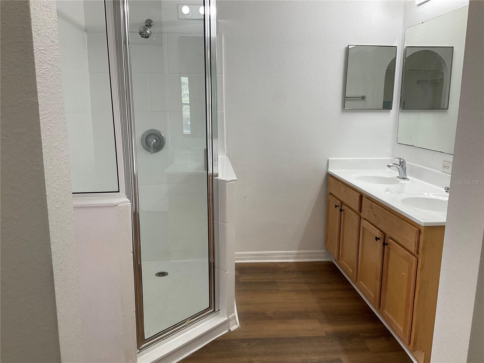 WETHERBEE LAKES SUB - Residential Lease