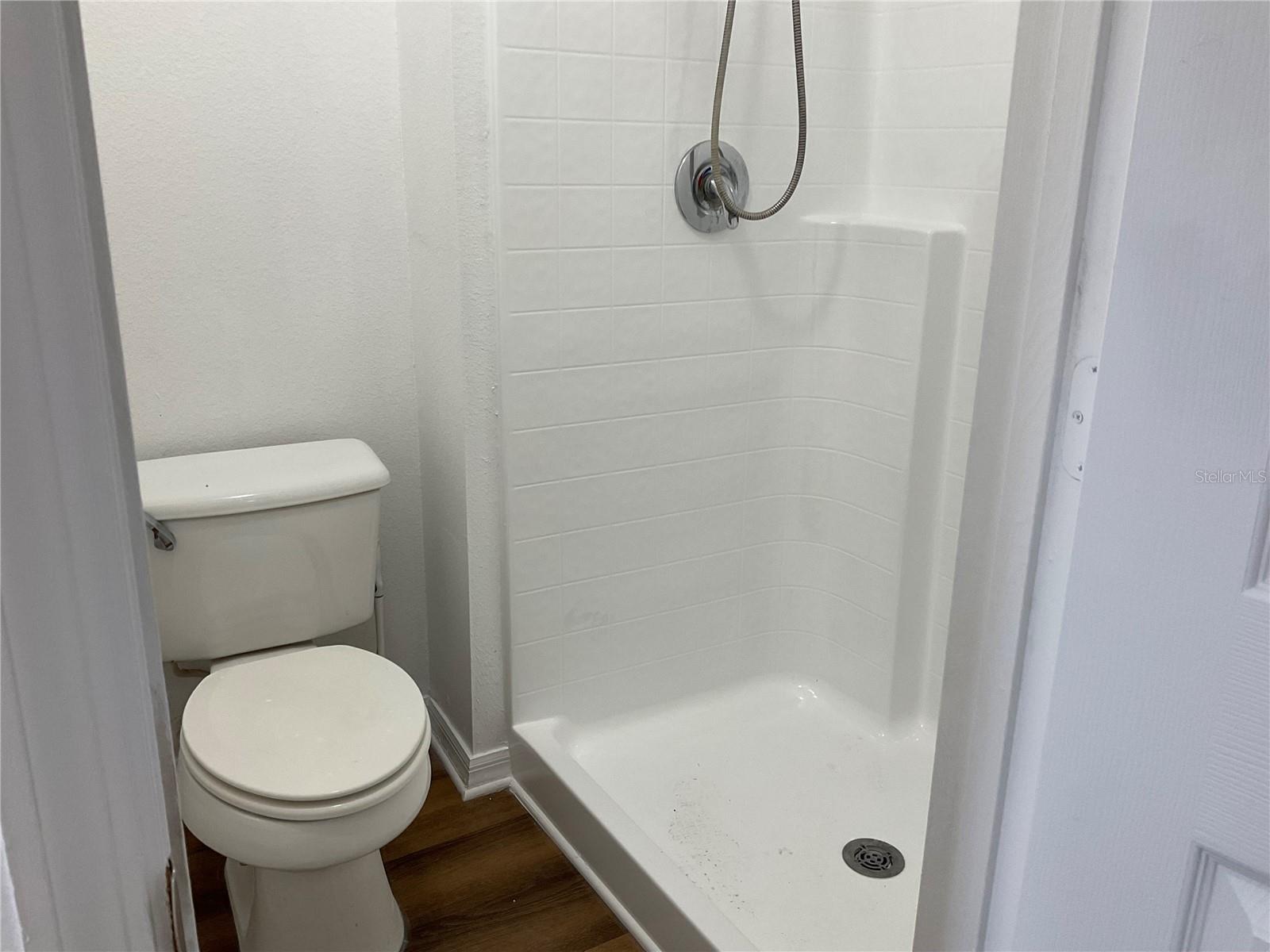 WETHERBEE LAKES SUB - Residential Lease