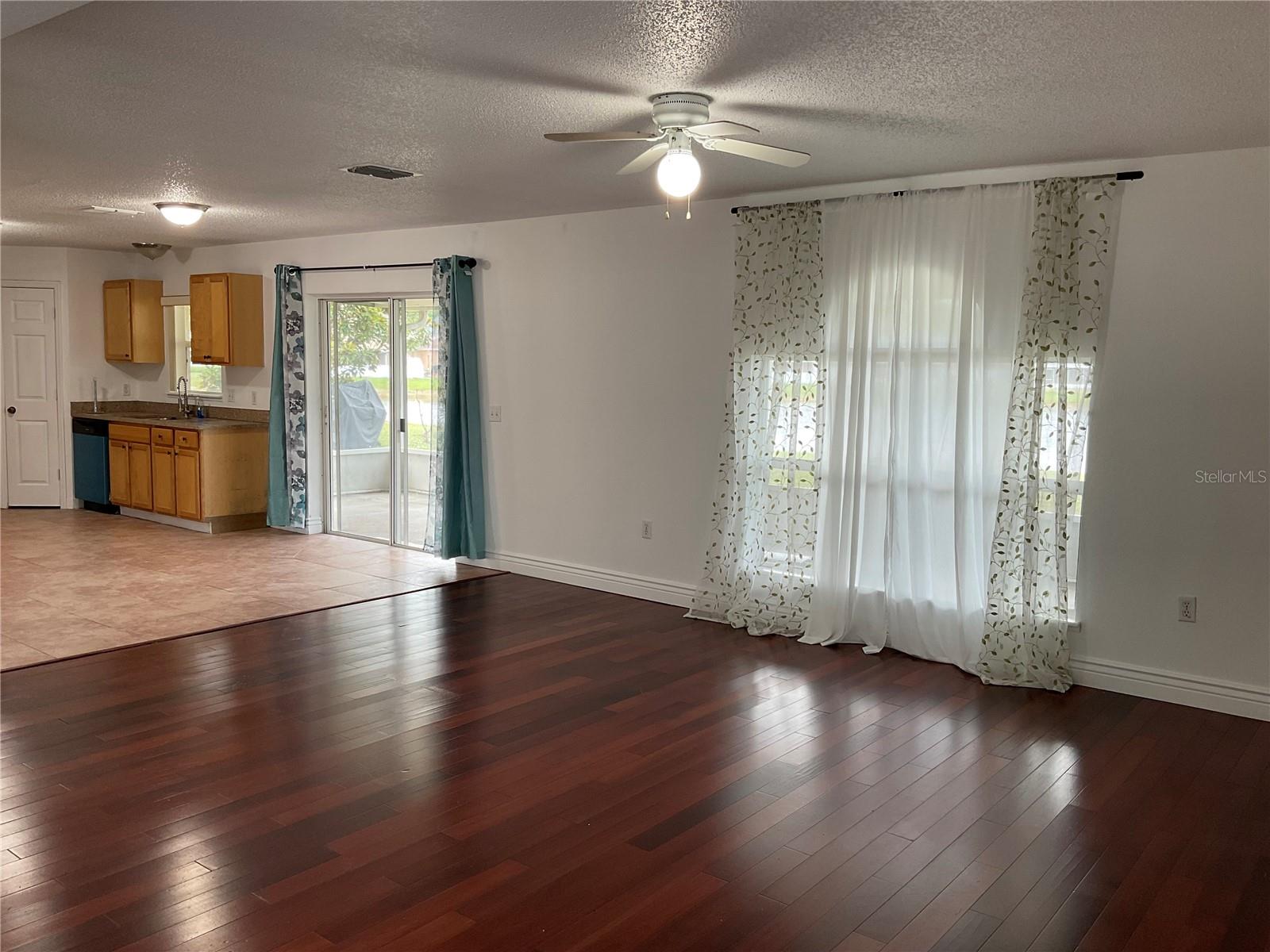 WETHERBEE LAKES SUB - Residential Lease