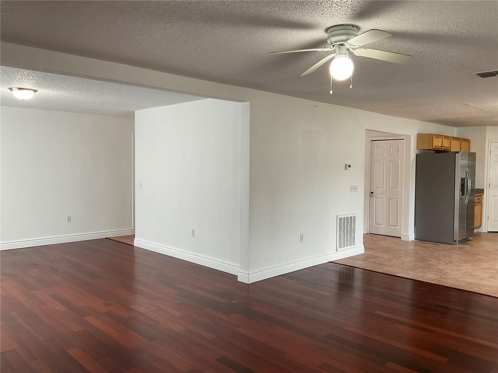 WETHERBEE LAKES SUB - Residential Lease