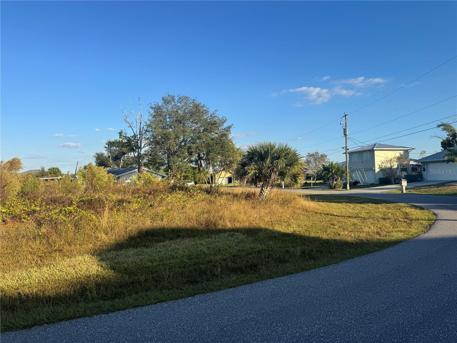 PORT CHARLOTTE SEC 071 - Land