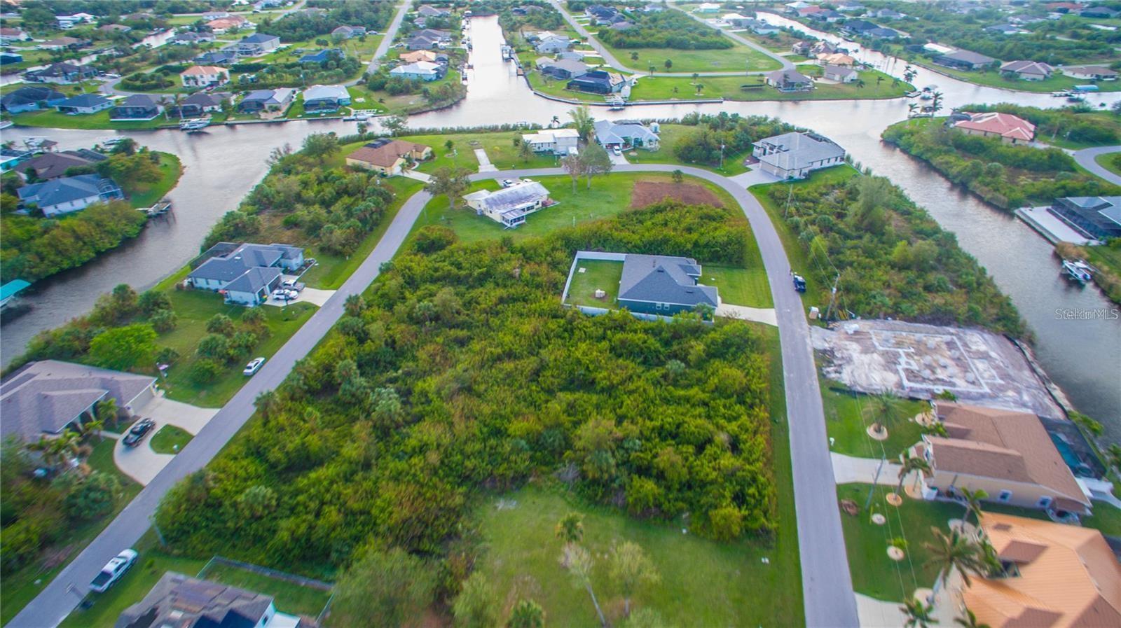 PORT CHARLOTTE SEC 071 - Land