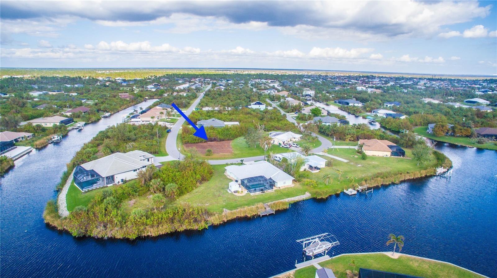 PORT CHARLOTTE SEC 071 - Land