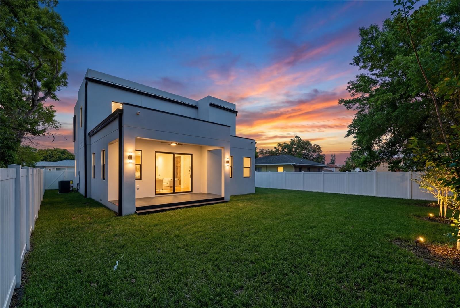 MAC FARLANE PARK - Residential