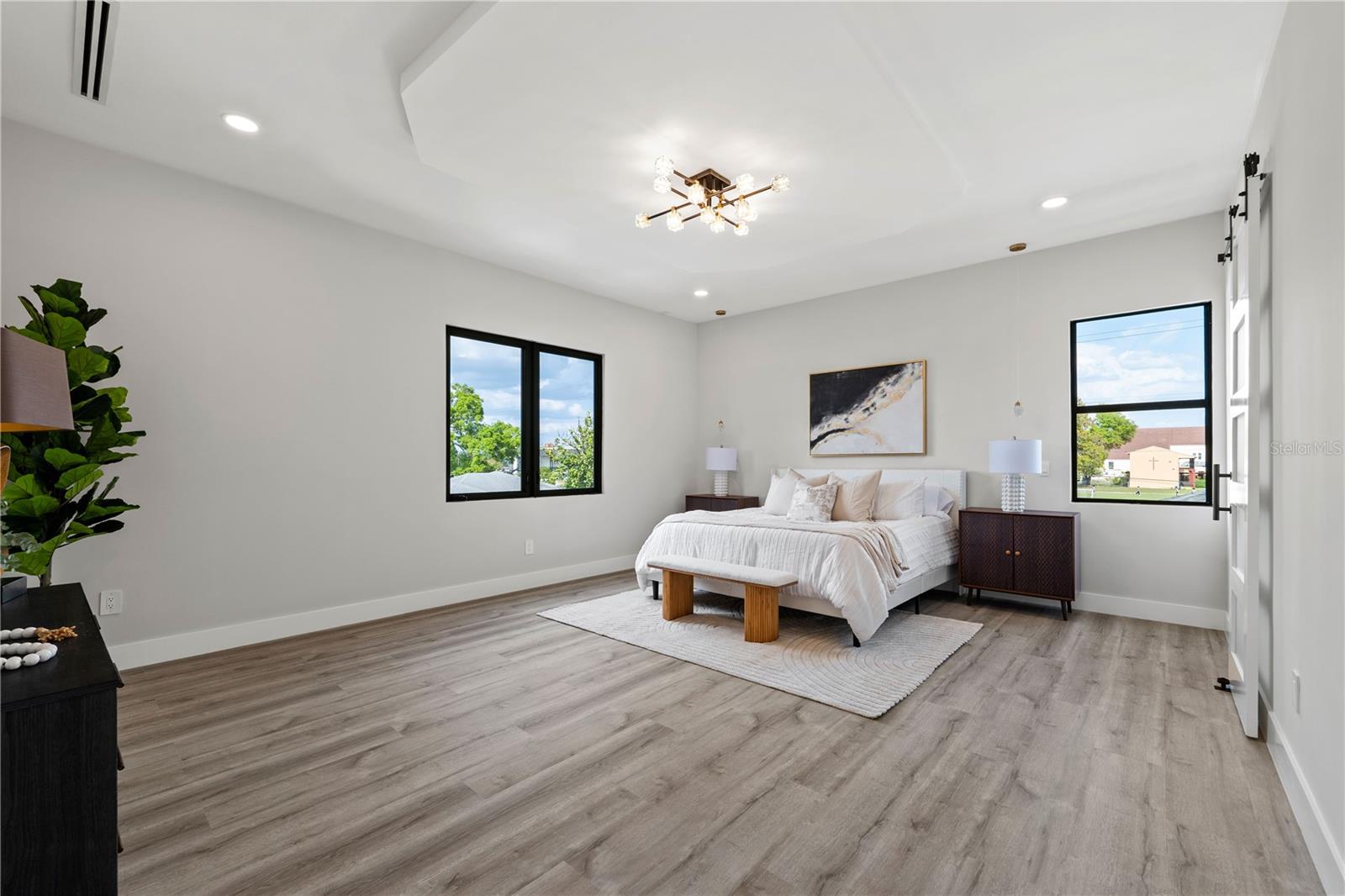 MAC FARLANE PARK - Residential