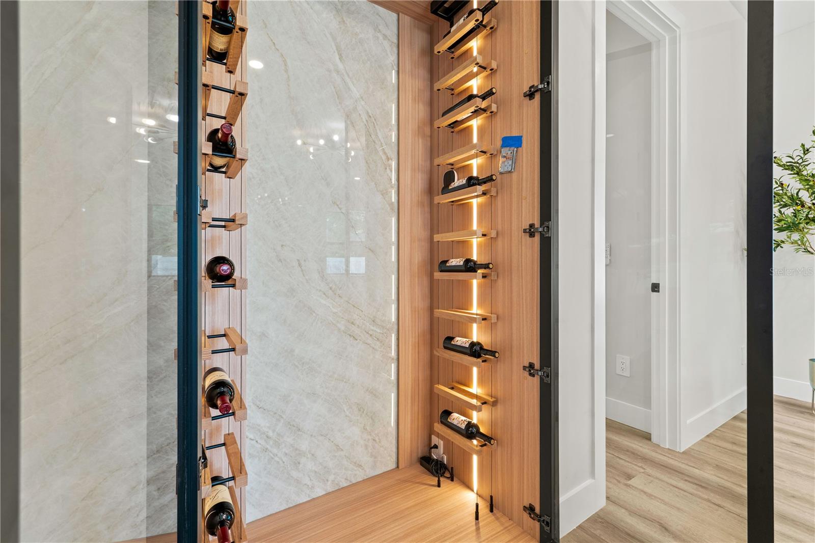 MAC FARLANE PARK - Residential