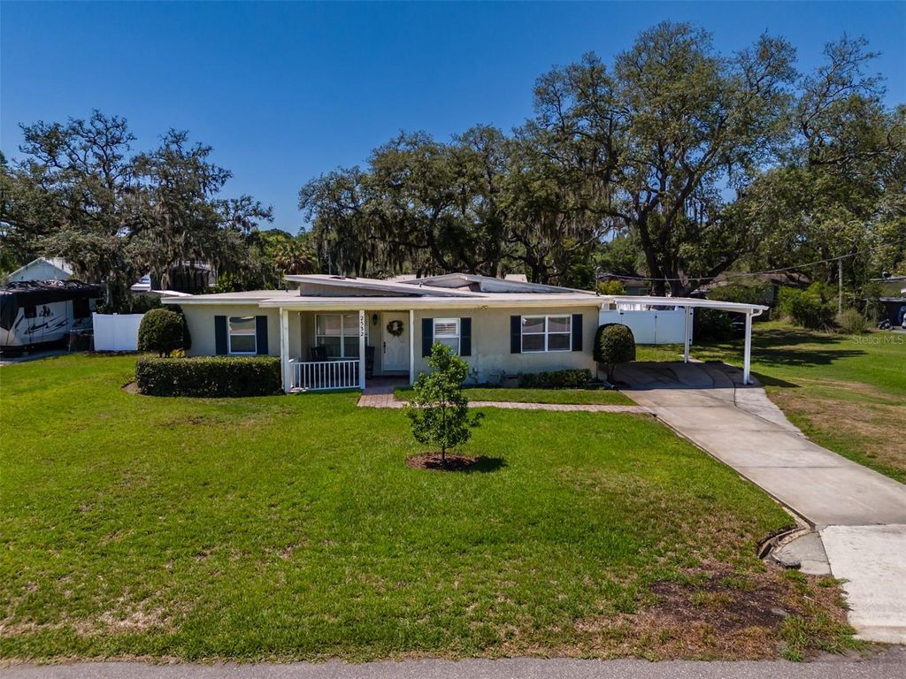Photo of 2532 Lake Ellen Lane, Tampa, FL 33618 (MLS # TB8509395)