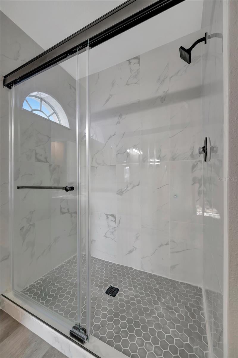 SHELDON CHASE - Residential