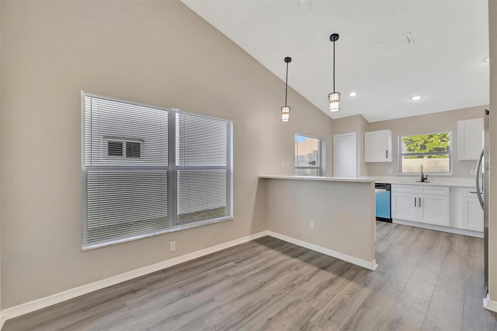 SHELDON CHASE - Residential