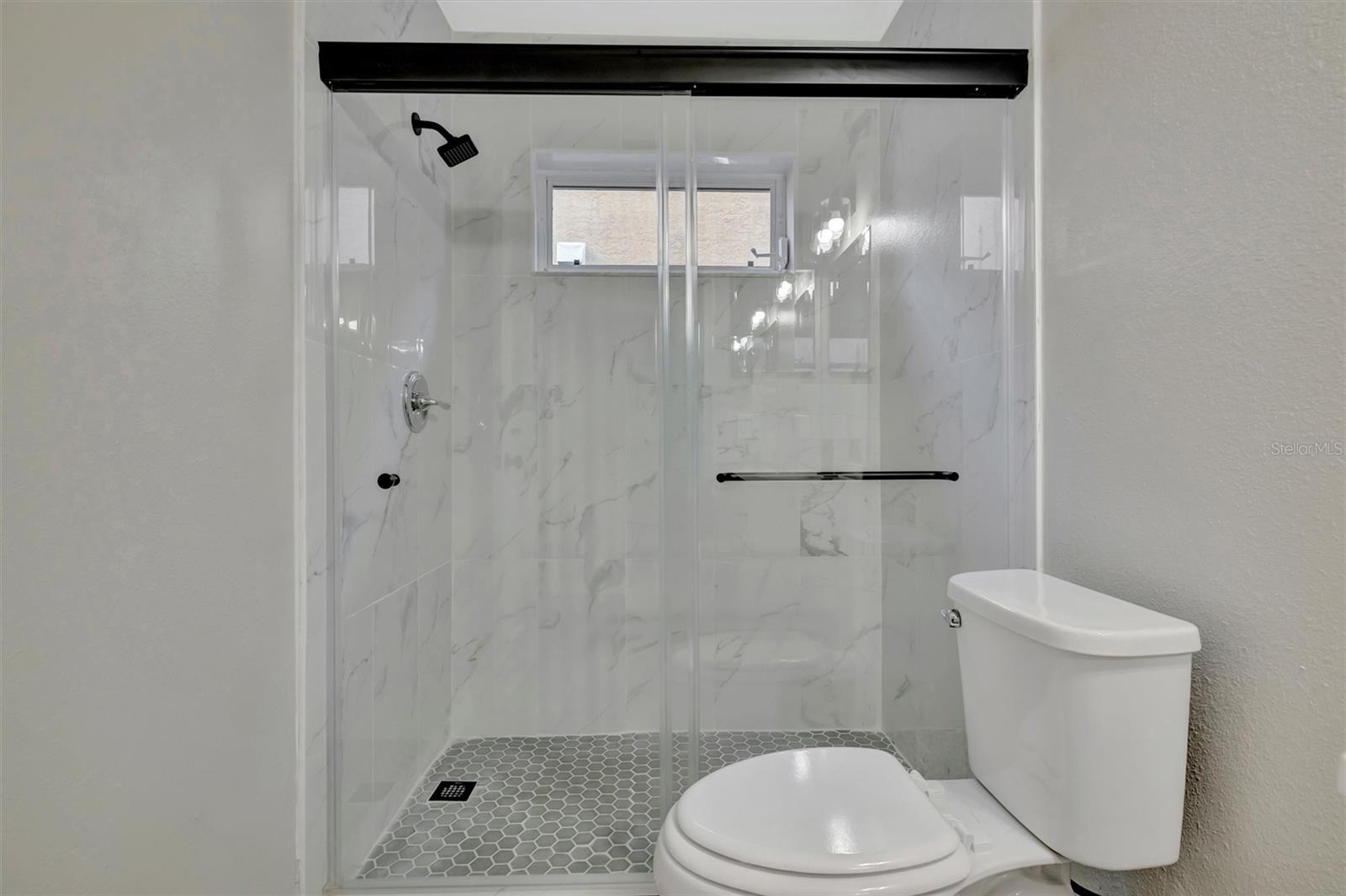 SHELDON CHASE - Residential