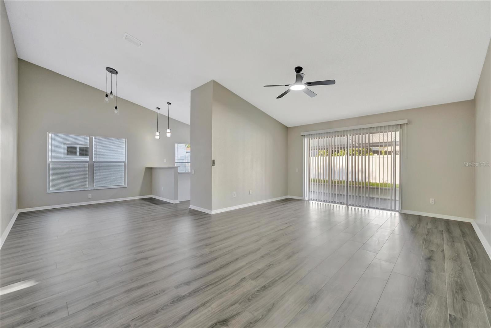 SHELDON CHASE - Residential