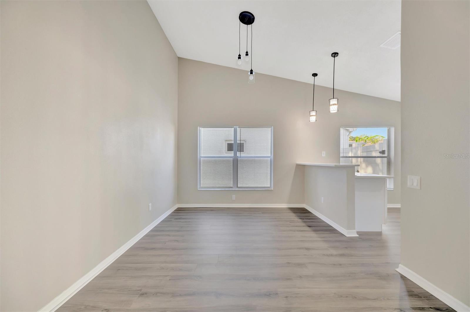 SHELDON CHASE - Residential