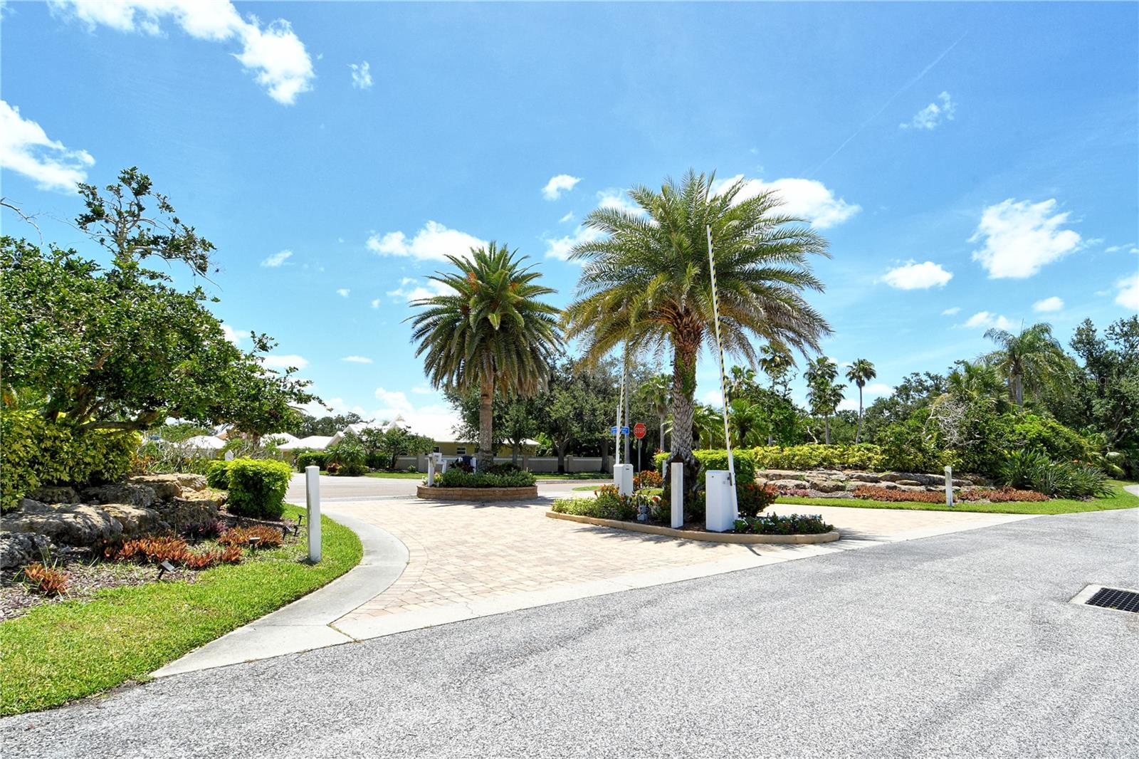 BERMUDA CLUB WEST AT PLANTATION - Residential