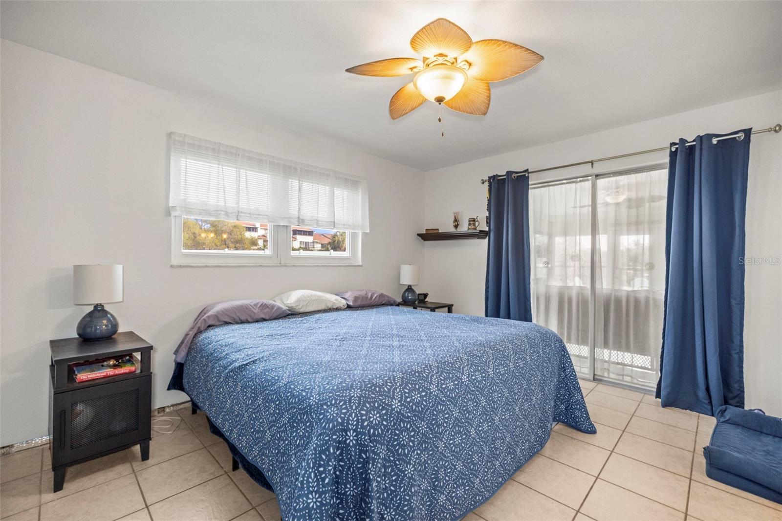 HARBOR VIEW VILLAS 1ST ADD - Residential