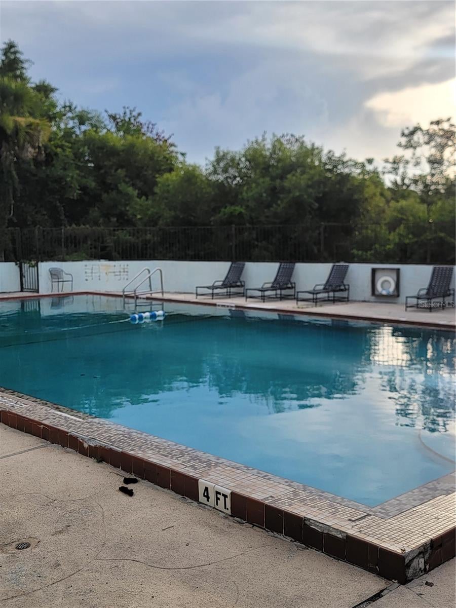 2430 LEMON TREE LANE 2I