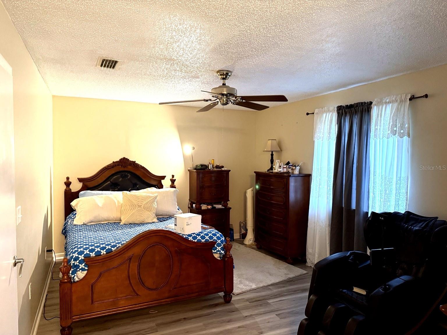 OAK RUN NBRHD 04 - Residential