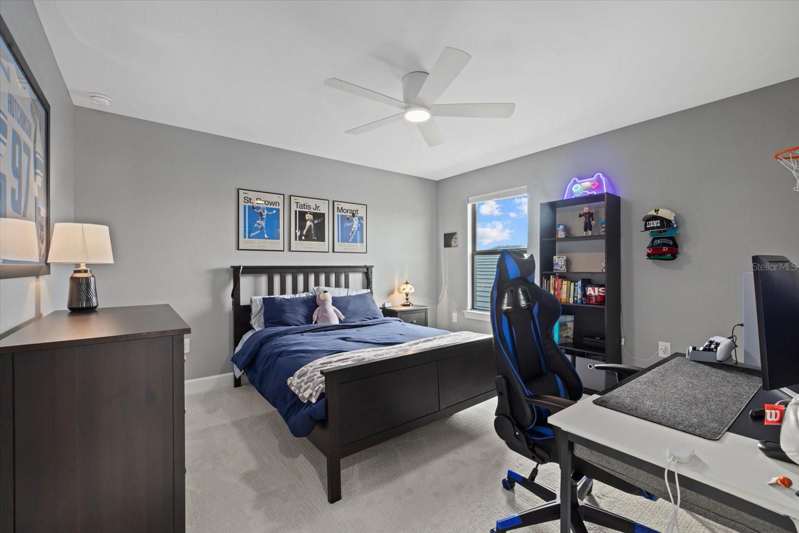 SAPPHIRE POINT PH IVA & IVB - Residential