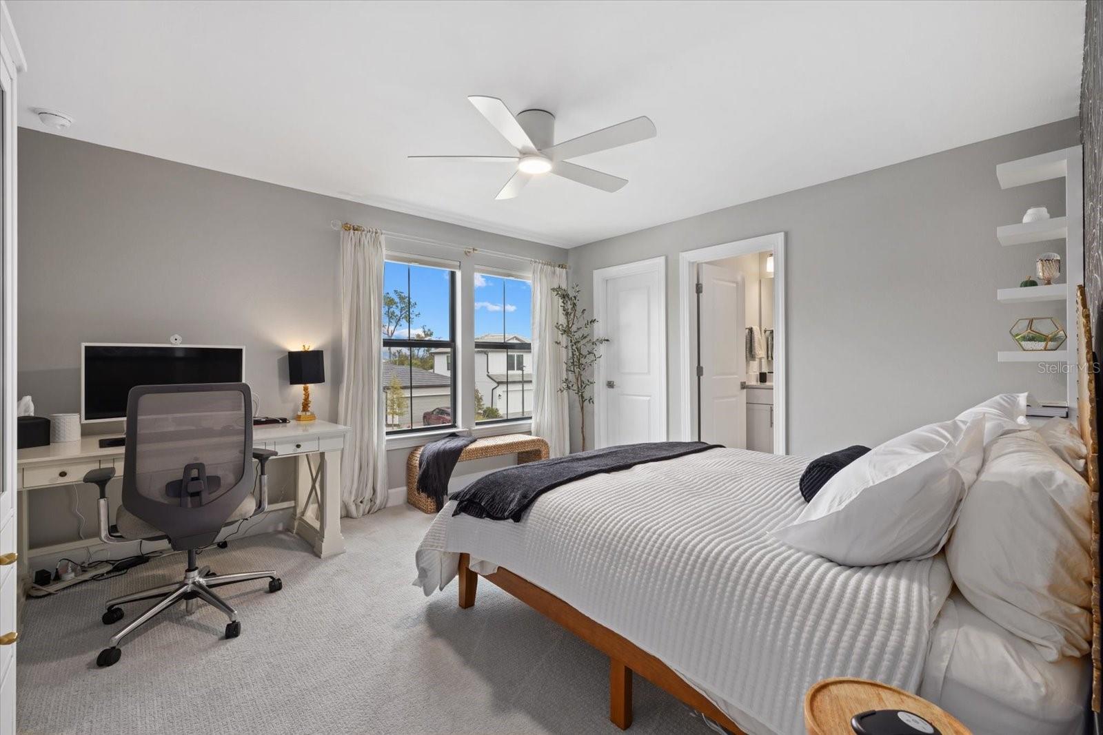 SAPPHIRE POINT PH IVA & IVB - Residential