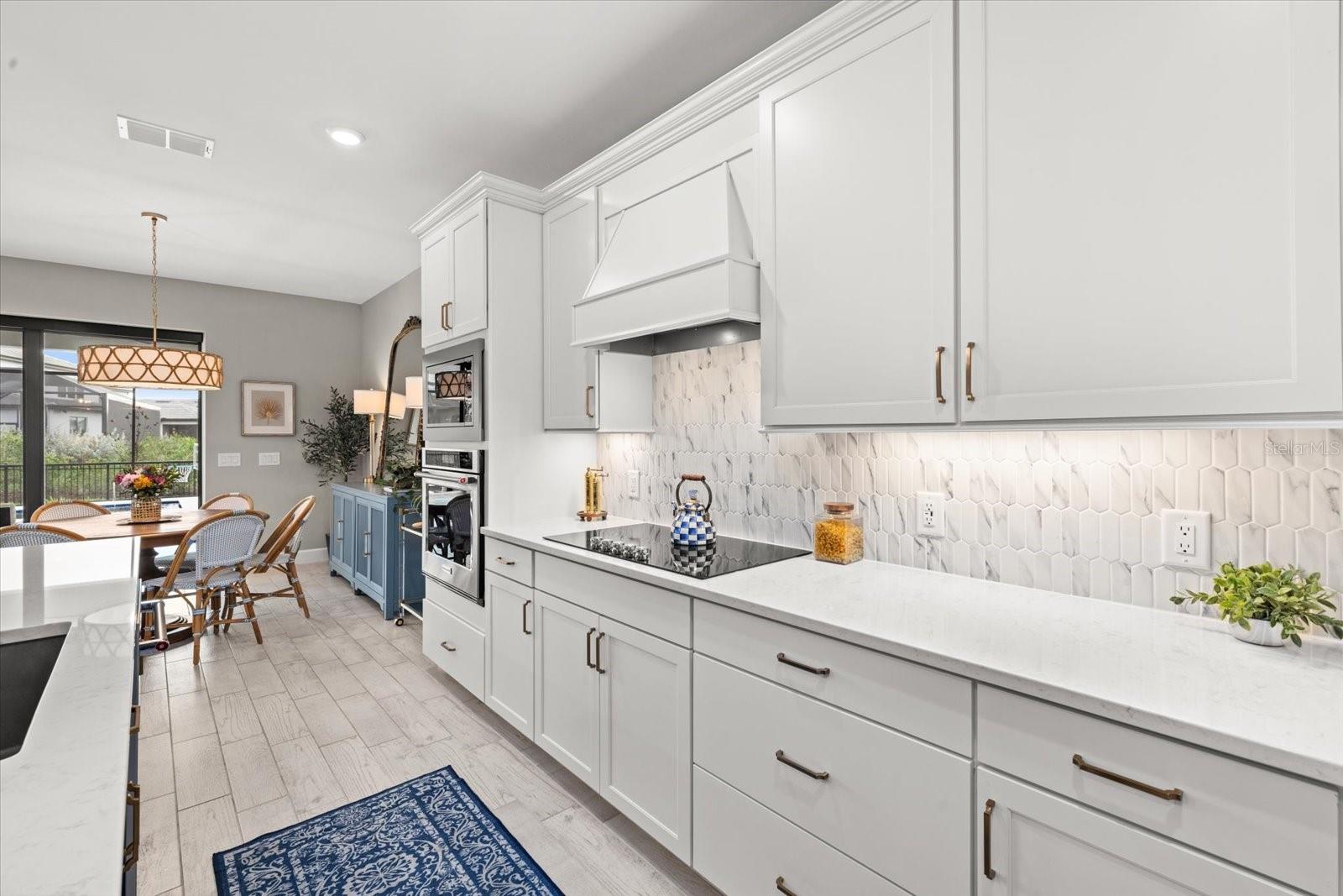 SAPPHIRE POINT PH IVA & IVB - Residential