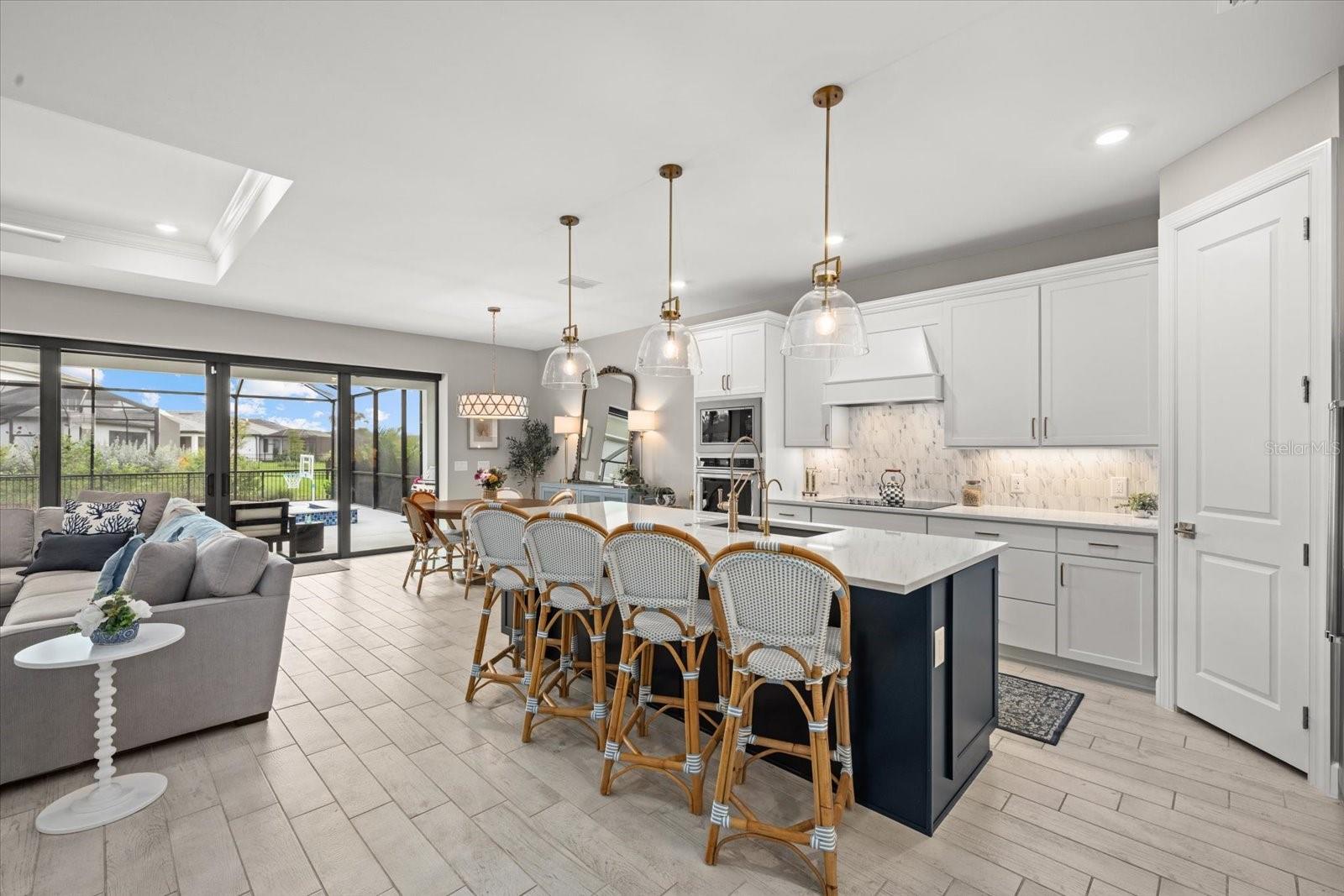 SAPPHIRE POINT PH IVA & IVB - Residential