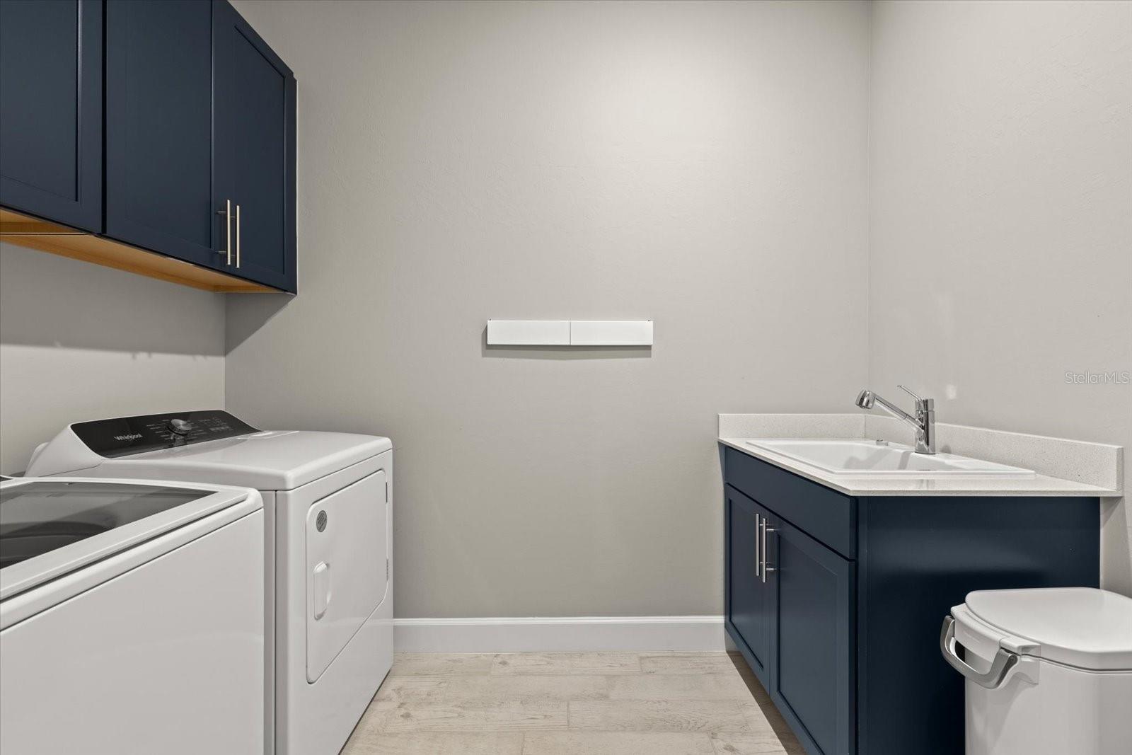 SAPPHIRE POINT PH IVA & IVB - Residential