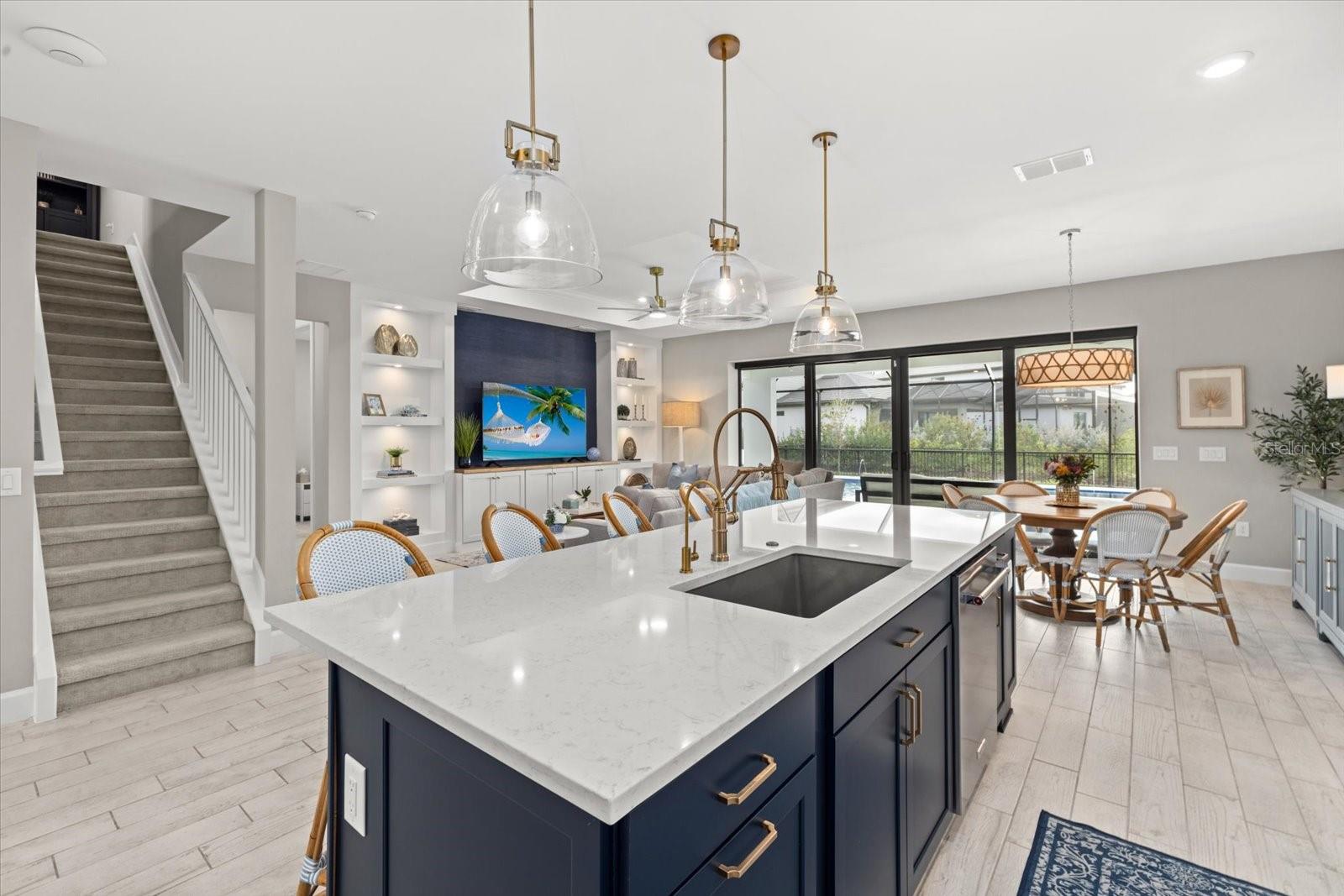 SAPPHIRE POINT PH IVA & IVB - Residential