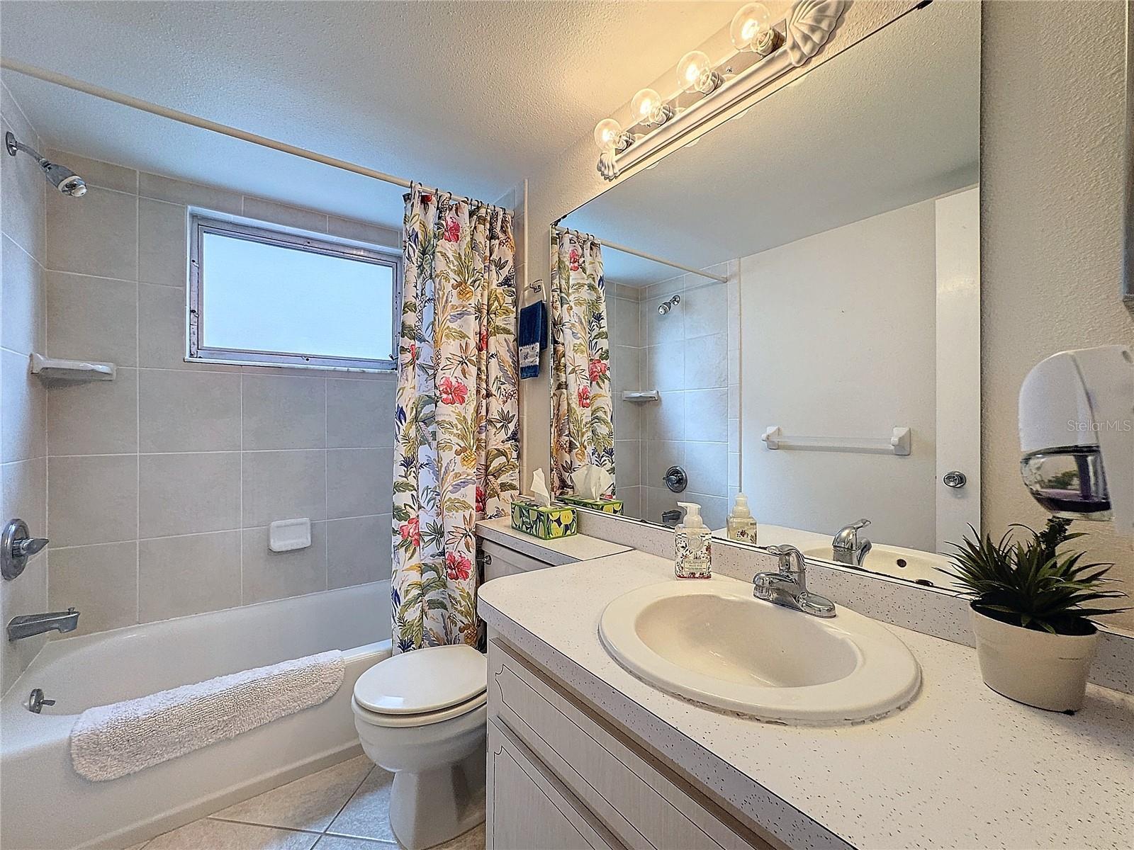 BRISTOL NORTH - Residential