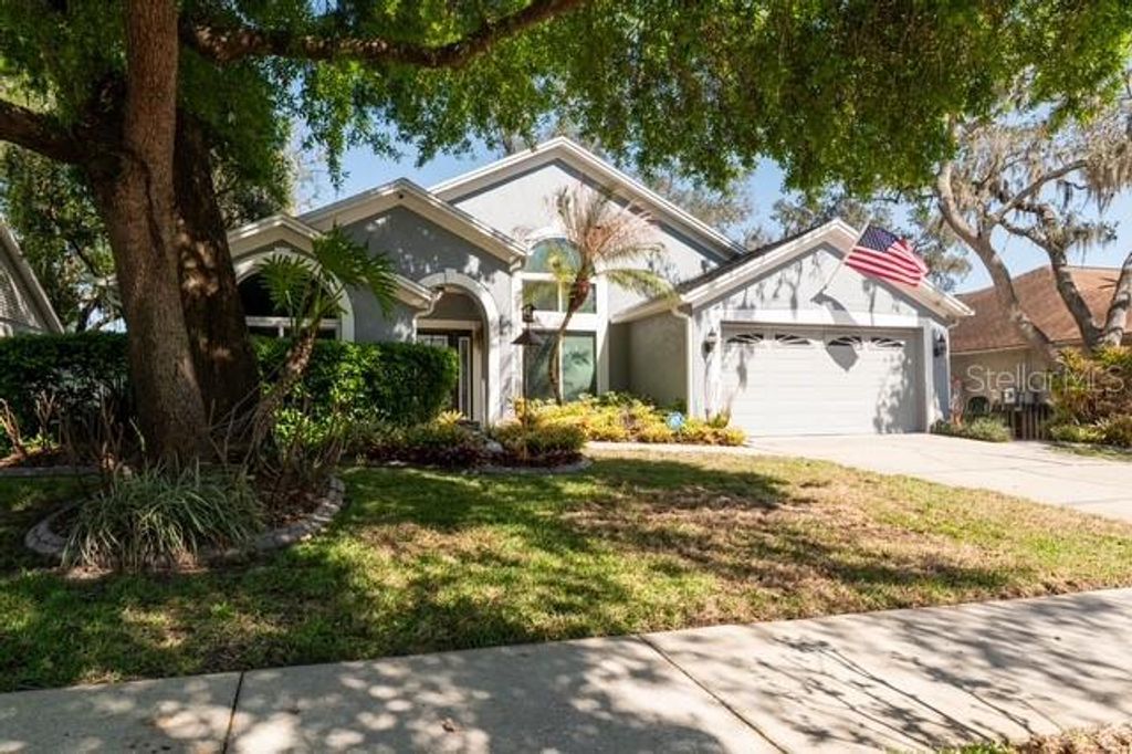 Photo of 4605 Oak River Cir, Valrico, FL 33596 (MLS # TB8490703)