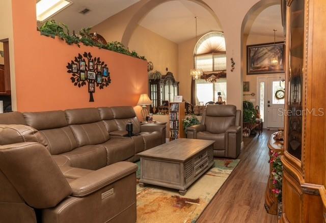 RIVER CROSSING - Residential