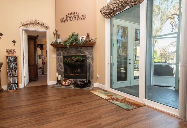 RIVER CROSSING - Residential