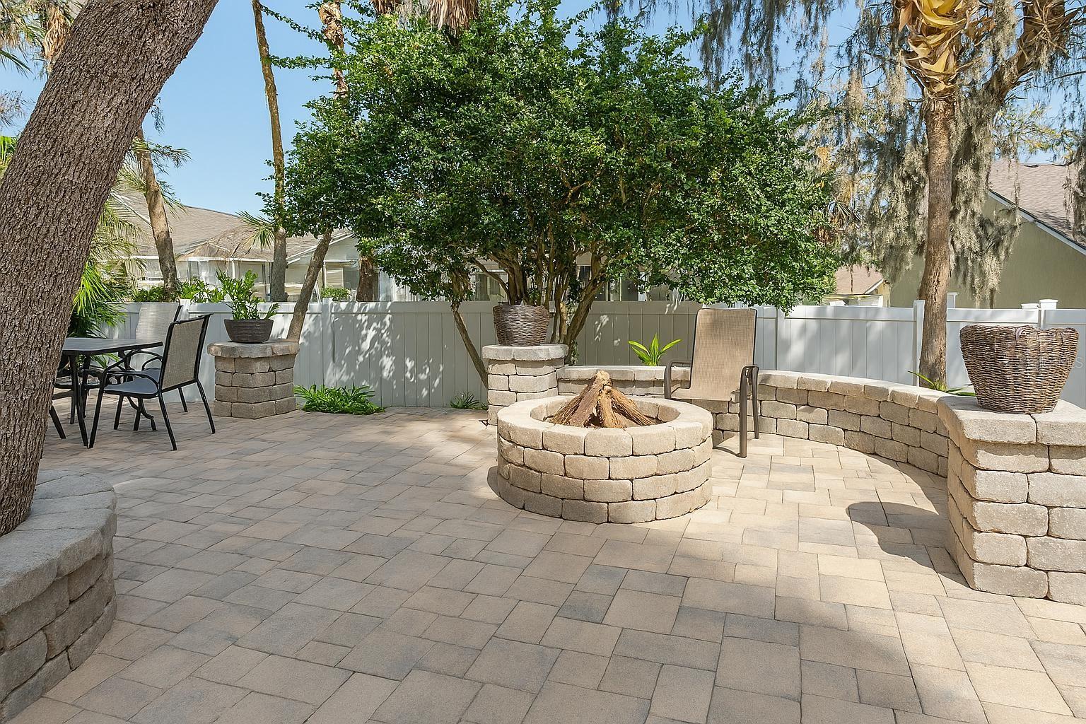 RIVER CROSSING - Residential