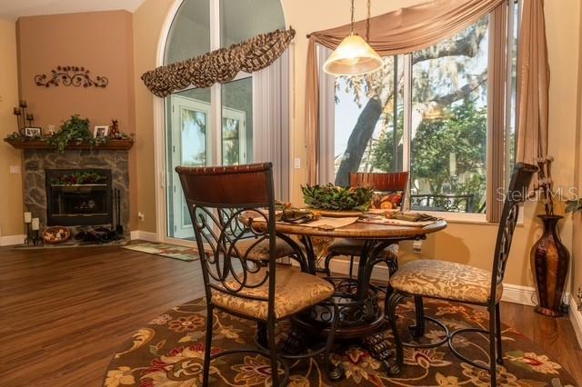 RIVER CROSSING - Residential