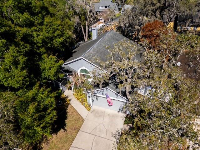 RIVER CROSSING - Residential