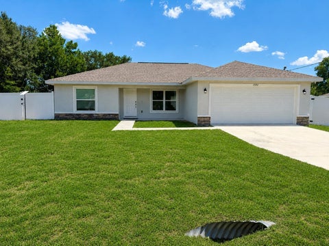 Photo of 13182 SW 106th Street, Dunnellon, FL 34432 (MLS # OM727176)