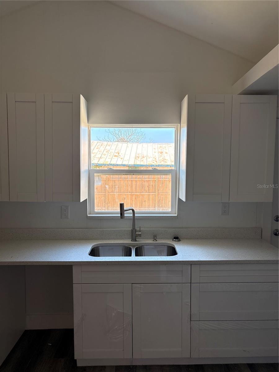 BAYOU VIEW - Residential