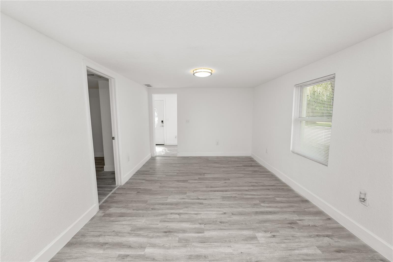 LINCOLN PARK SOUTH - Residential