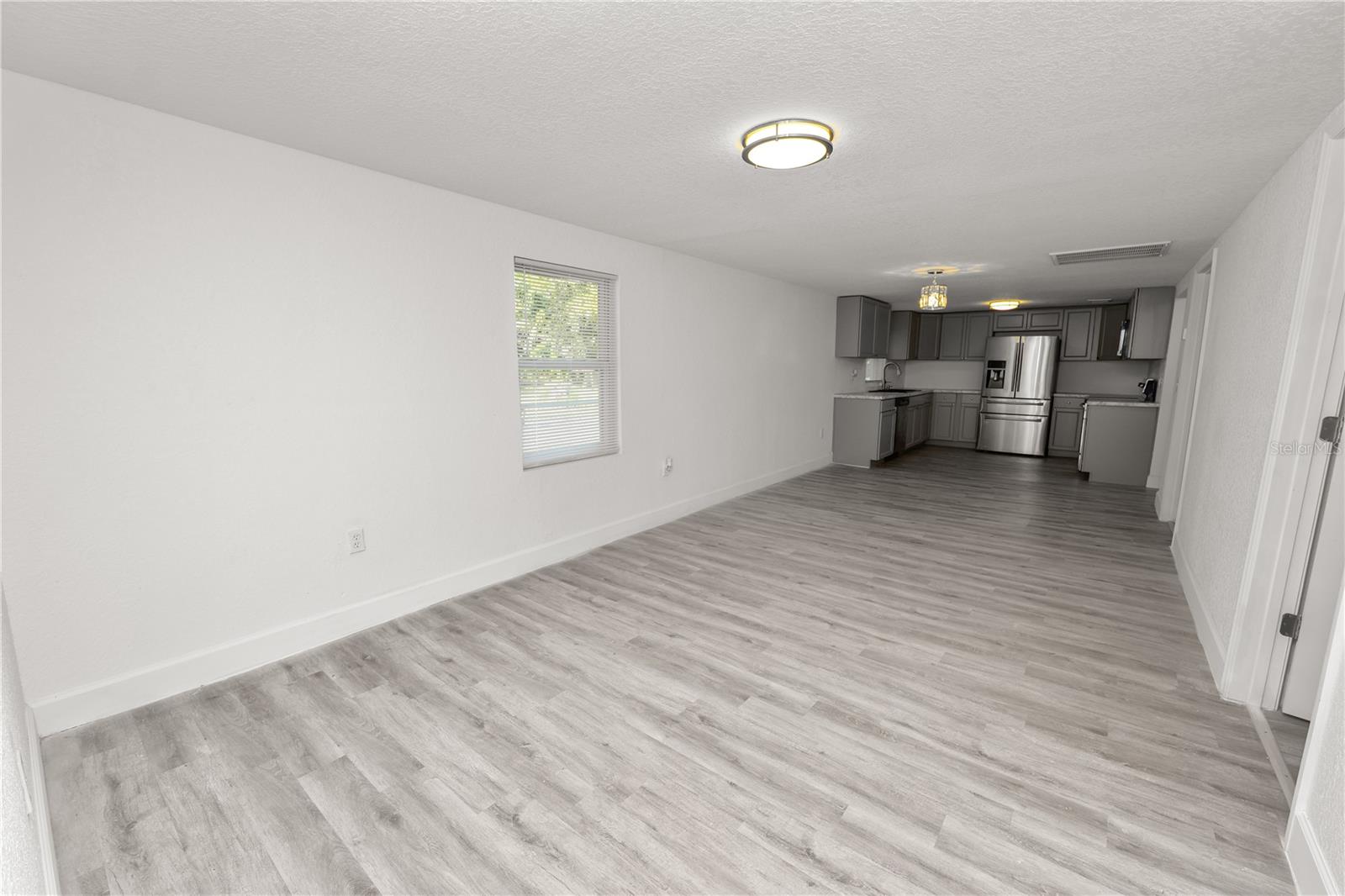 LINCOLN PARK SOUTH - Residential