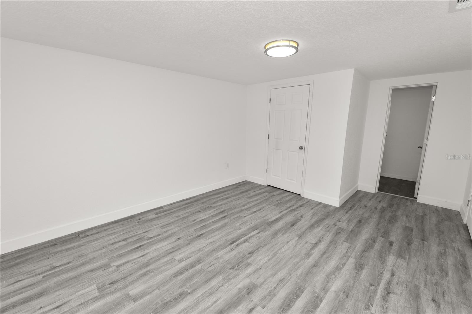 LINCOLN PARK SOUTH - Residential