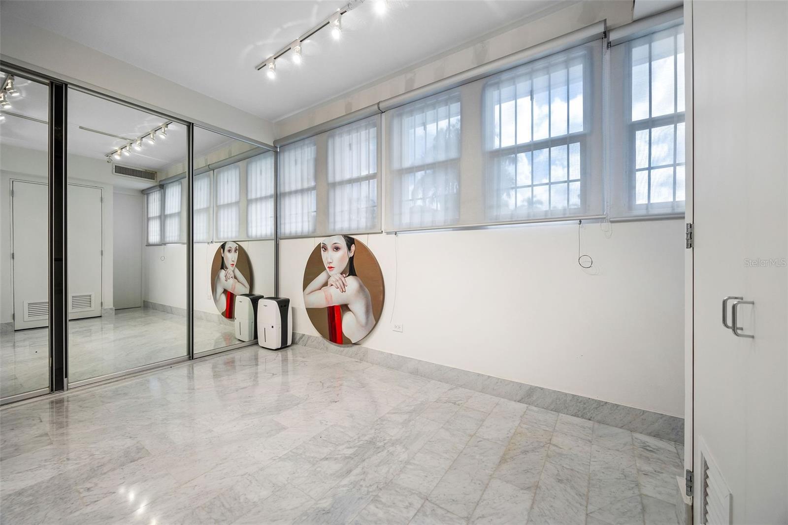 URB. SANTA MARIA - Residential