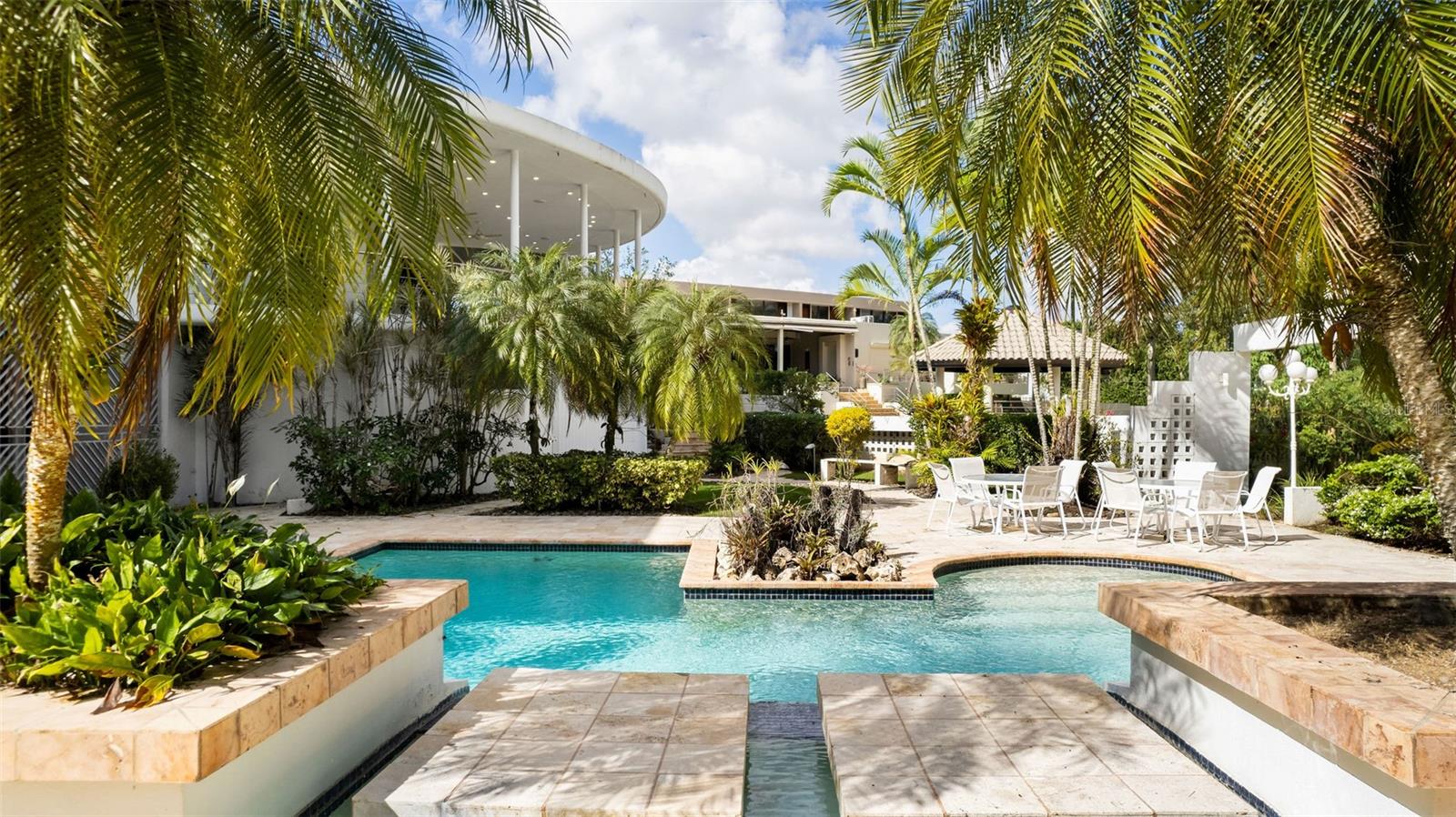 URB. SANTA MARIA - Residential