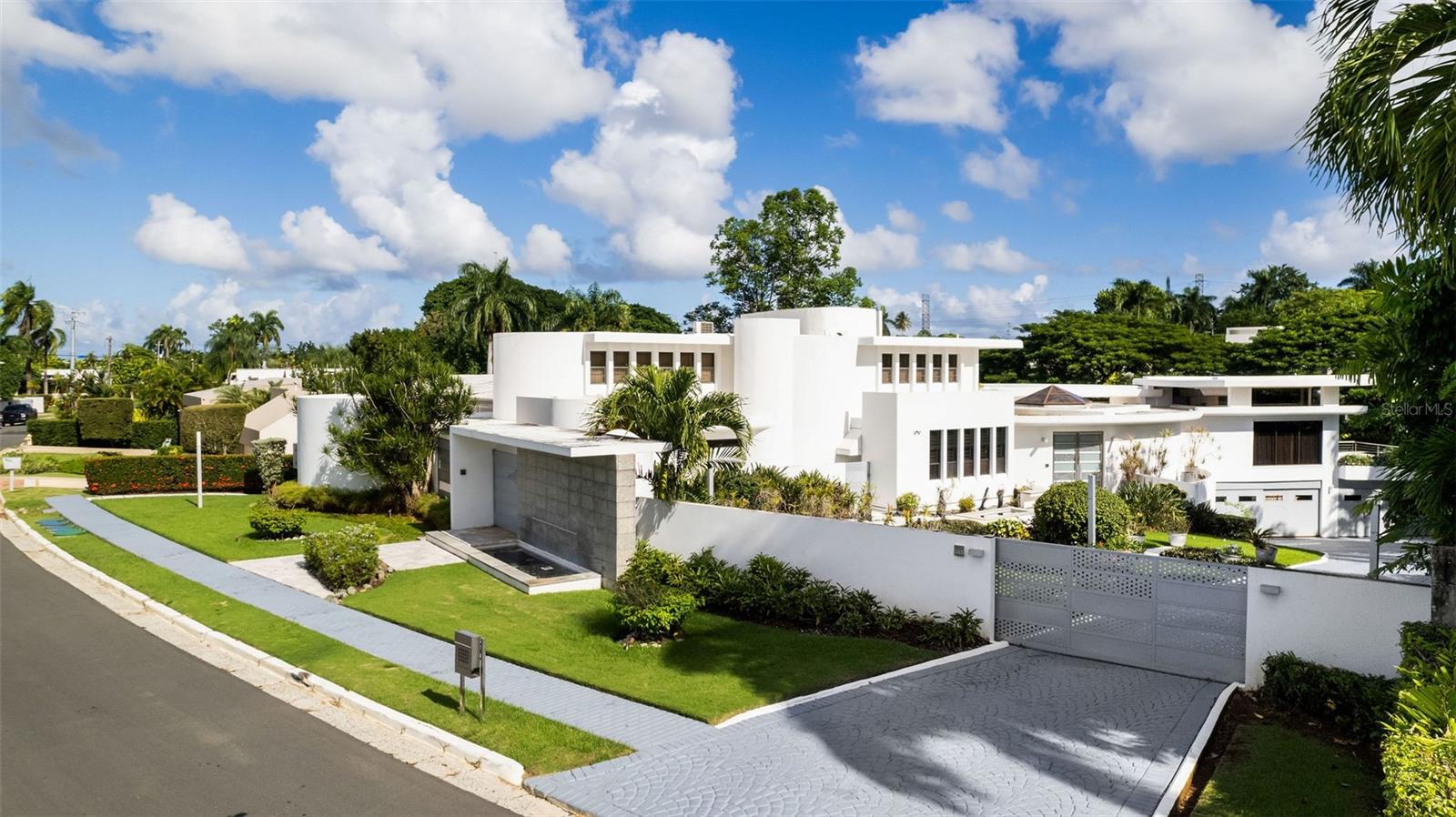 URB. SANTA MARIA - Residential
